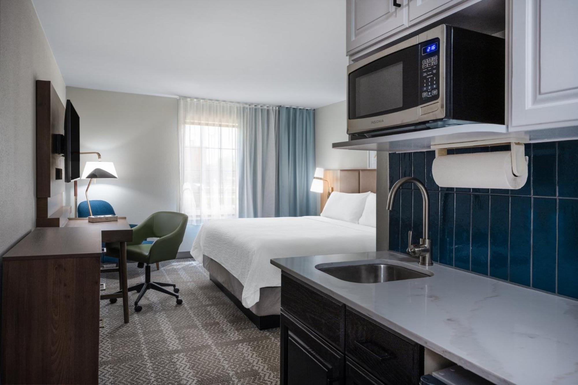 Staybridge West Des Moines By Ihg