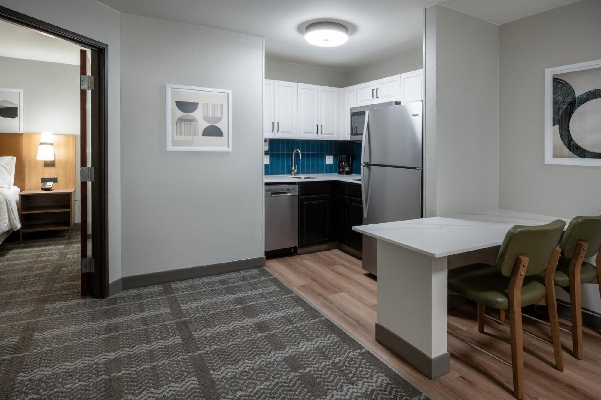 Hotel Staybridge West Des Moines By Ihg 3*