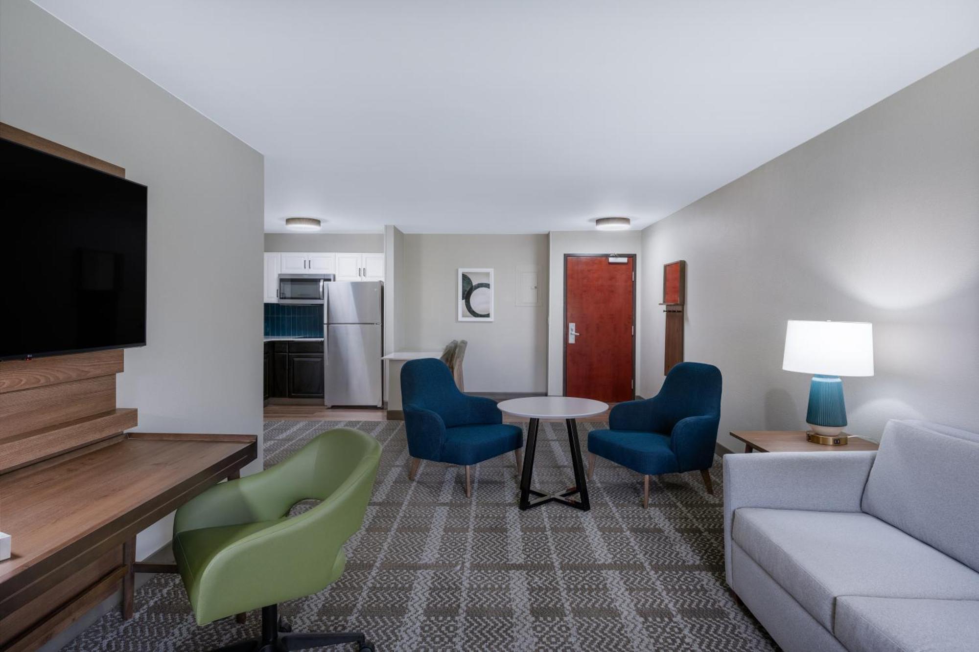 Staybridge West Des Moines By Ihg Hotel 3*