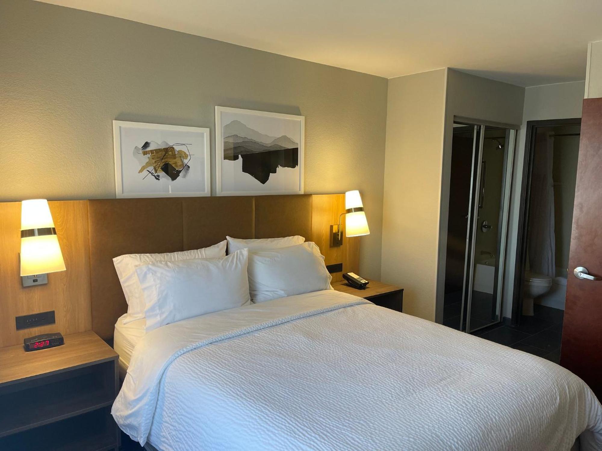 Staybridge West Des Moines By Ihg Hotel Clive