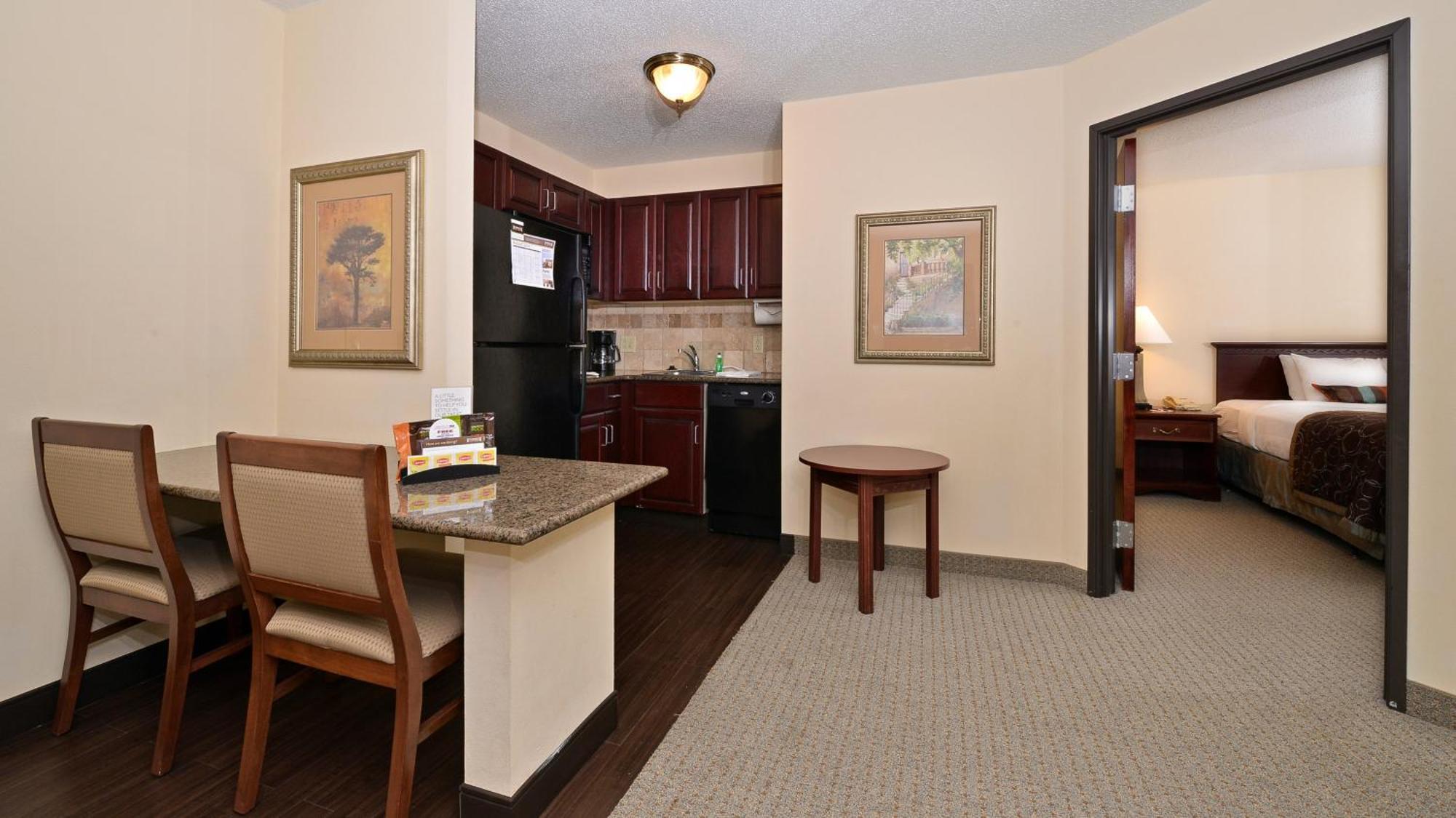 Staybridge West Des Moines By Ihg Hotel